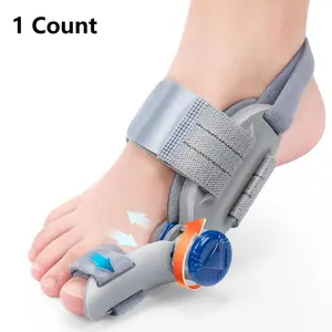Adjustable Toe Straightener.the must-have foot care tool for athletes and fitness enthusiasts, designed to support toe alignment and enhance foot flexibility during workouts, ideal for both home training and on-the-go sports routines.