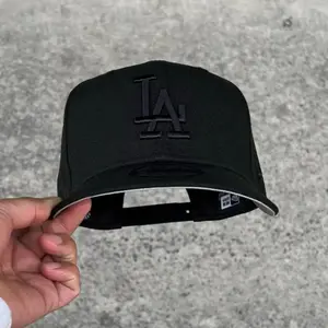 New Era MLB Caps 59FIFTY, 9FIFTY & 9FORTY – NY Yankees & LA Dodgers Logos – Premium Unisex Streetwear Hats / Collector Style Headwear for Baseball and Urban Fashion Lovers