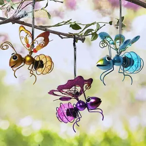 Solar Powered Metal Ant Hanging Lights, Cute Insect Design Decorative Garden Lights, Waterproof Outdoor LED Accent Lighting for Patio, Yard & Tree Hanging, Whimsical Animal Shaped Art Decor, Energy Saving Warm Glow Ambient Light for Garden, Backyard, Path