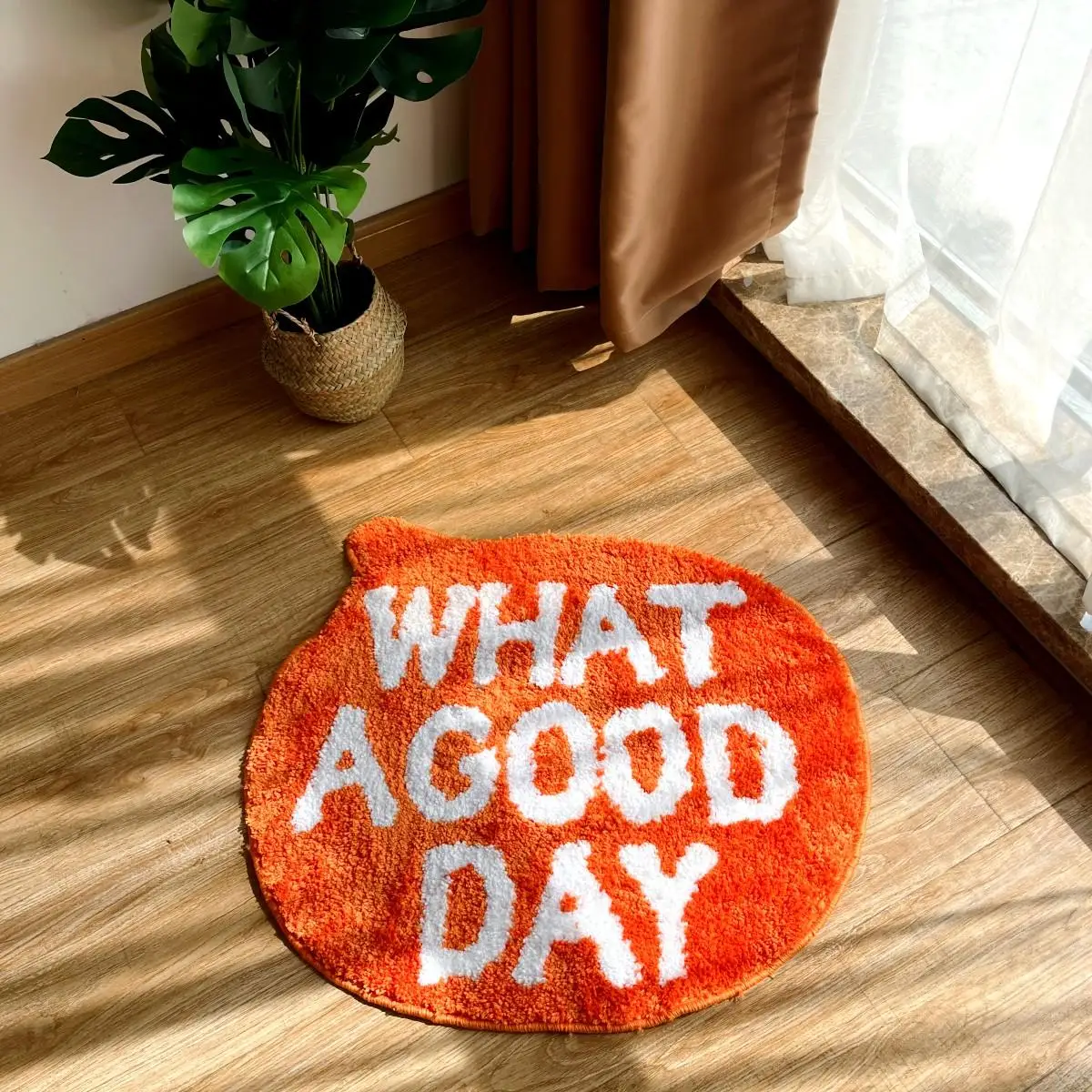 What A Good Day Plush Mat, 1 Count Irregular Round Letter Pattern Rug, Non-slip Fluffy Floor Mat for Living Room Bedroom Decor