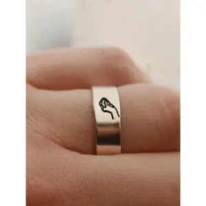 Italian Hand Gesture Ring