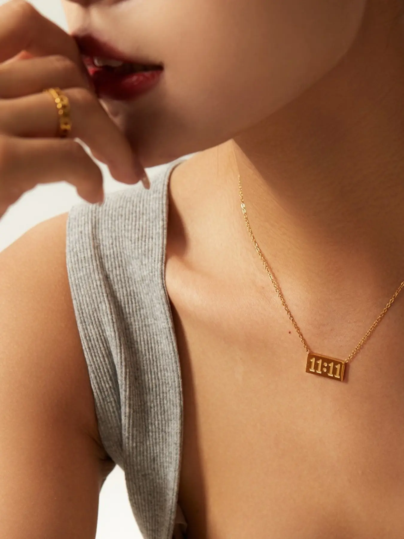 Women's Stainless Steel 11:11 Number Angel Necklace, Elegant Rectangular Pendant, Exquisite Chain Jewelry, Mathematical Jewelry, Perfect Jewelry Gifts for Any Occasion