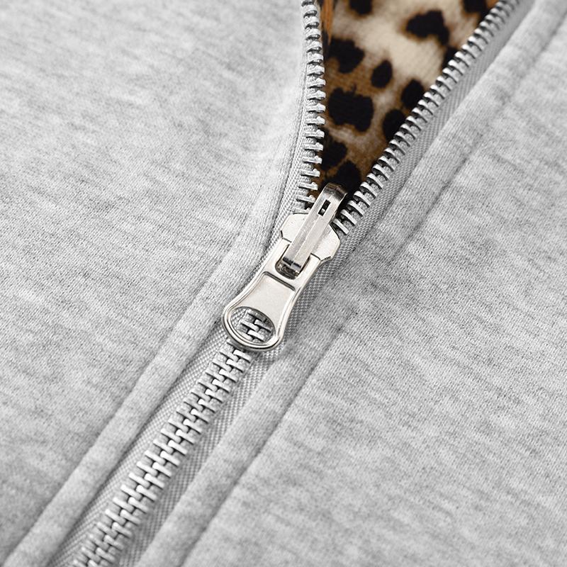 Men’s casual double-sided zip-up hoodie jacket, solid color leopard print design; long sleeves; deeper side pockets; soft, durable fabric. Suitable for everyday wear, walking, and camping in spring and autumn.