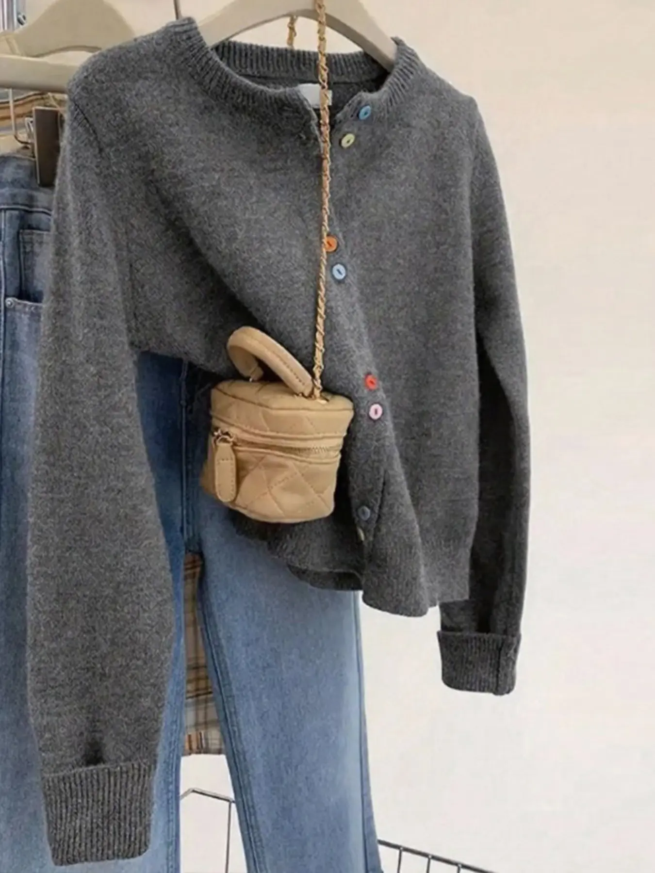 Women's Soft Knit Cardigan with Colorful Buttons, Long Sleeve Round Neck Loose Knitwear Sweater, Casual Spring/autumn/winter Wear
