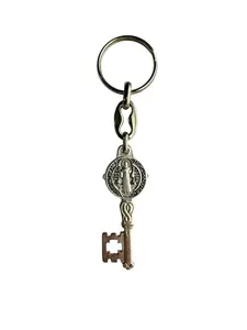 KEYCHAIN ​​WITH THE KEY OF SAINT BENEDICT IN METAL 2: INCHES