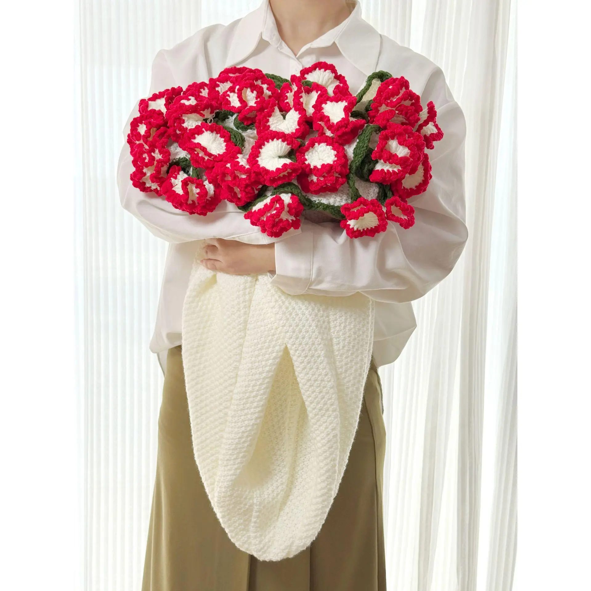 Handmade crochet carnation bouquet blanket / creative floral throw blanket / mother's day gift nap shawl blanket