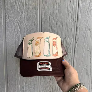 Four legging chaps Trucker hat