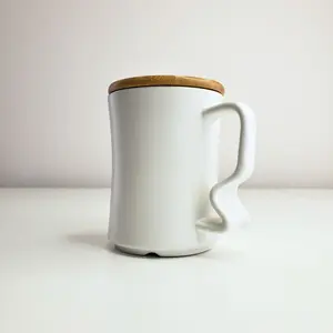 MOMNT MUGS EveryDay Series Ergonomic Ceramic Mug with Counterbalance Handle with Bamboo Lid Dishwasher-Safe Microwave-Safe