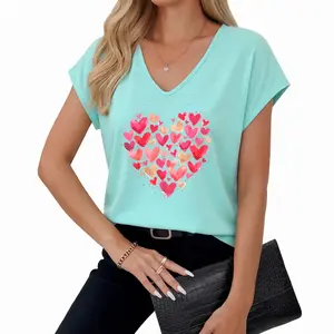 Women’s Sleeveless Vest with Heart and "Love" Graphic – Soft Purple, Round Neck, Sporty All-Season Pullover