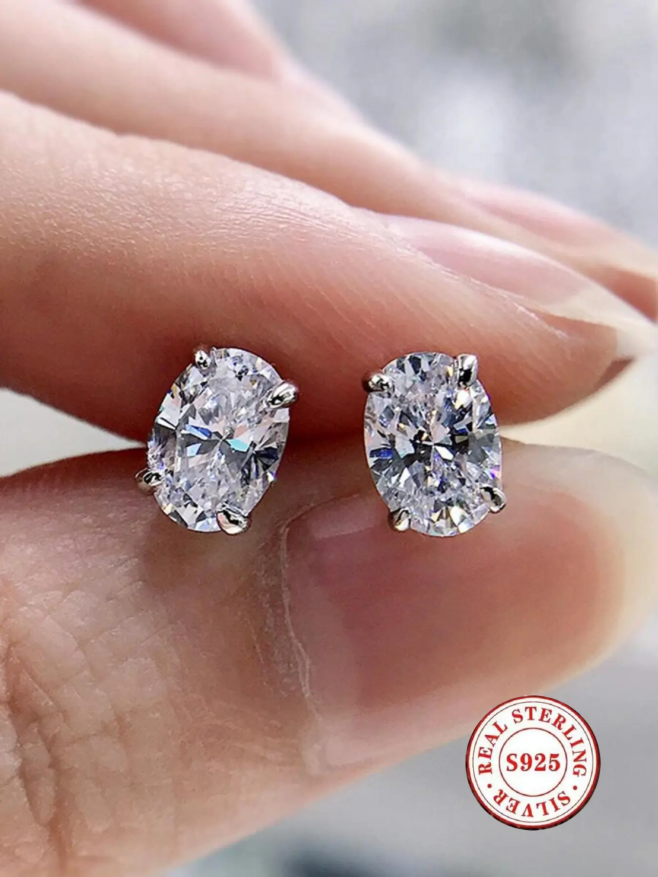 925 Sterling Silver Hypoallergenic Oval Zircon Stud Earrings for Women, Earrings for Sensitive Ears, Four-Prong Imitation Diamond Cubic Zirconia Jewelry, Silver Daily Earrings for Sensitive Skin, Daily Wear, Perfect for Gifting