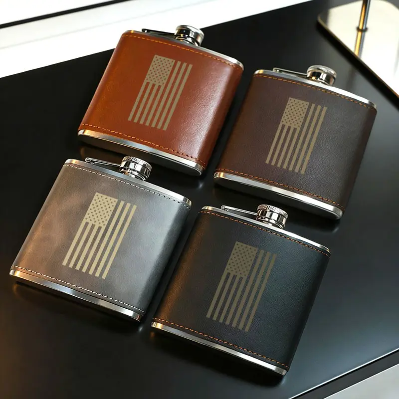 American Flag Design Leather Flask, Portable Drinkware Flask, Stainless Steel & Leather Portable Liquor Flask, Compact Reusable Drinking Flask, Suitable for Liquor, Travel-Friendly Pocket Flask, Groomsmen Flask, Perfect Gift for Patriotic Enthusiasts