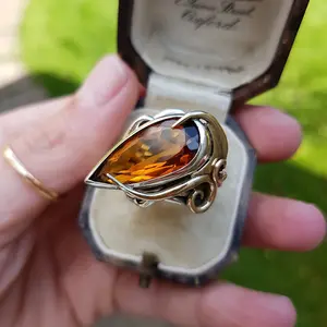 Vintage Hollow Irregular Geometry Oval Brown Crystal Stone Ring for Women Wedding Jewelry Gift Size 6-10