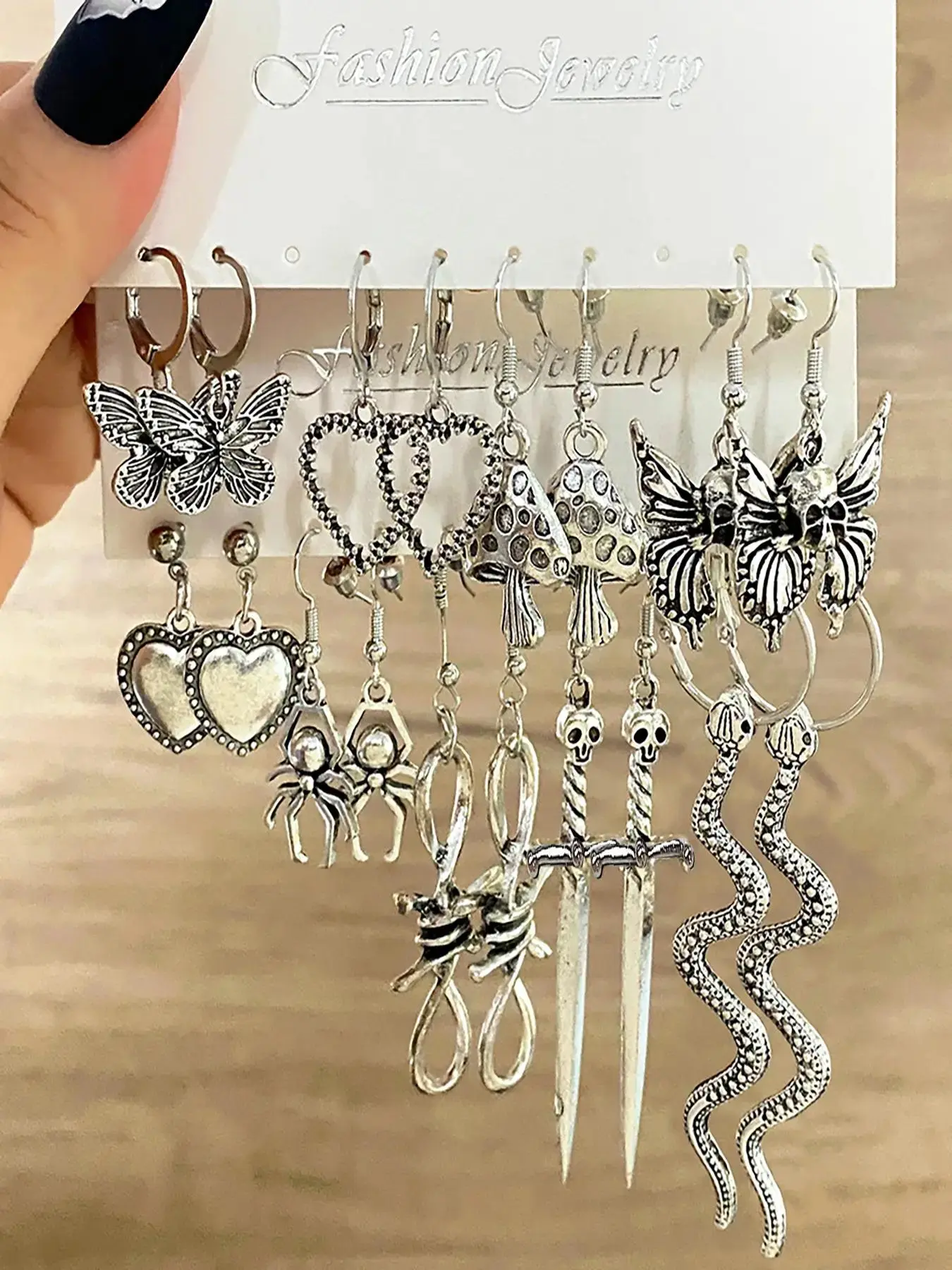 Butterfly, Heart, Mushroom, Snake, Texture Metal Design Dangle Earrings (9 Pairs) Earrings Set, Casual Alloy Jewelry for Women & Girls, Style for Party, Daily Clothing Decor, Birthday Gift