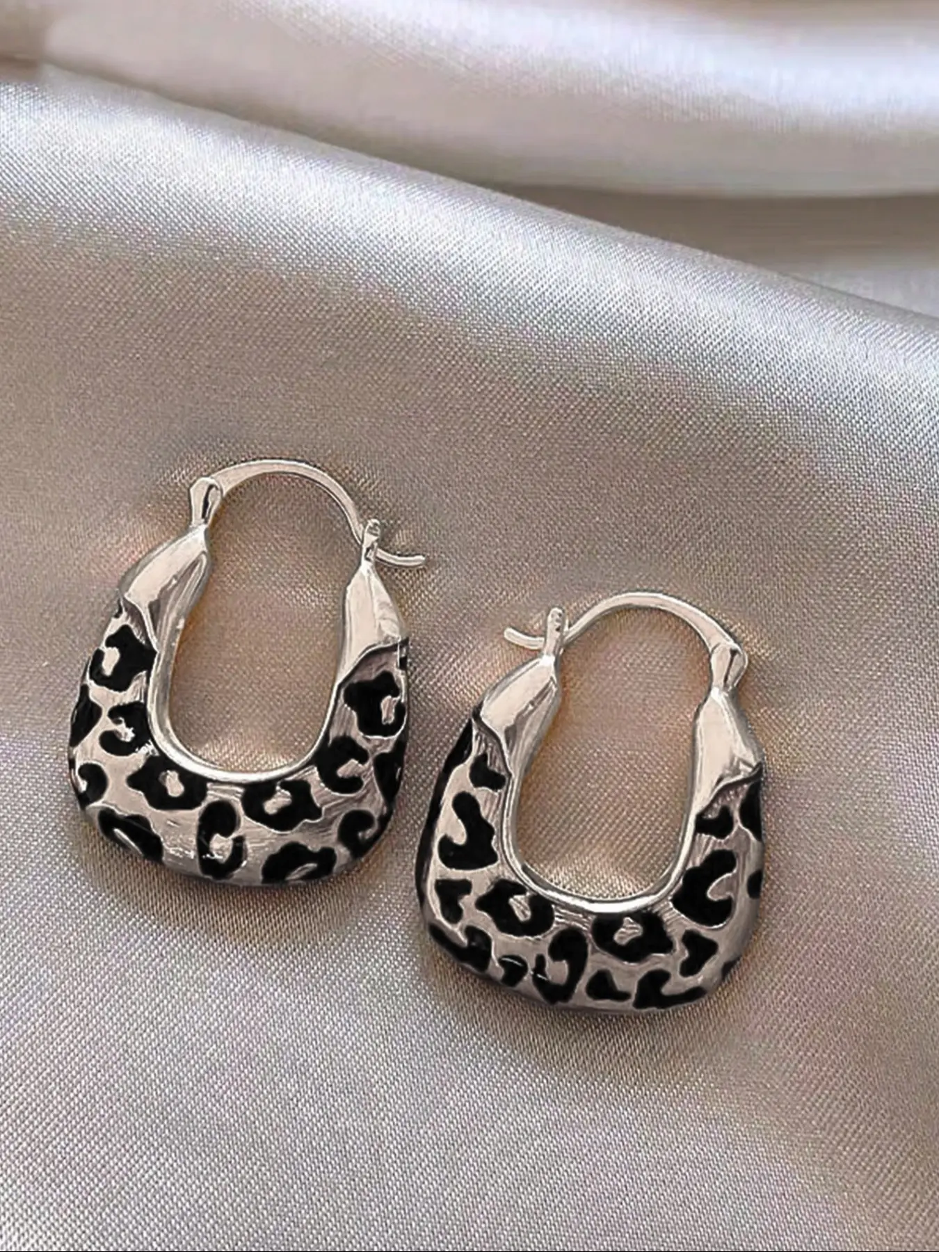 Vintage Geometric Leopard Print Hoop Earrings, Unique Design Earrings, High-End Elegant Party Jewelry for Women, Perfect for Gatherings