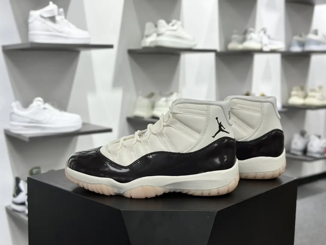 Men High Top Basketball Sneakers Off‑White Textile Fabric With Black Gloss Patent Leather Toe Cap Cream Rubber Outsole Padded Ankle Support Lace Up Comfort Sport Street Casual Shoes