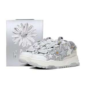 Star Bread thick-soled casual sports sneakers for daily street fashion—breathable unisex trainers with a running/training focus; available in black.