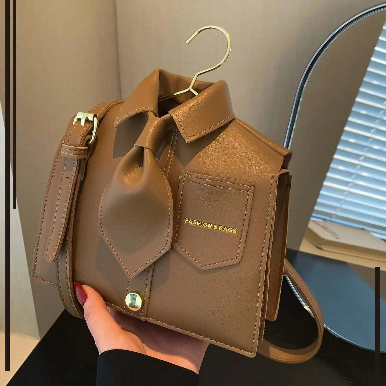 Female PU Leather Collapsible Collar Crossbody Bag - Solid Color, Magnetic Close, Polyester Lined, Edged Paint Detail, No Accessories, Chic Sports & Outdoor Gym Phone Purse, Unique Gift Idea