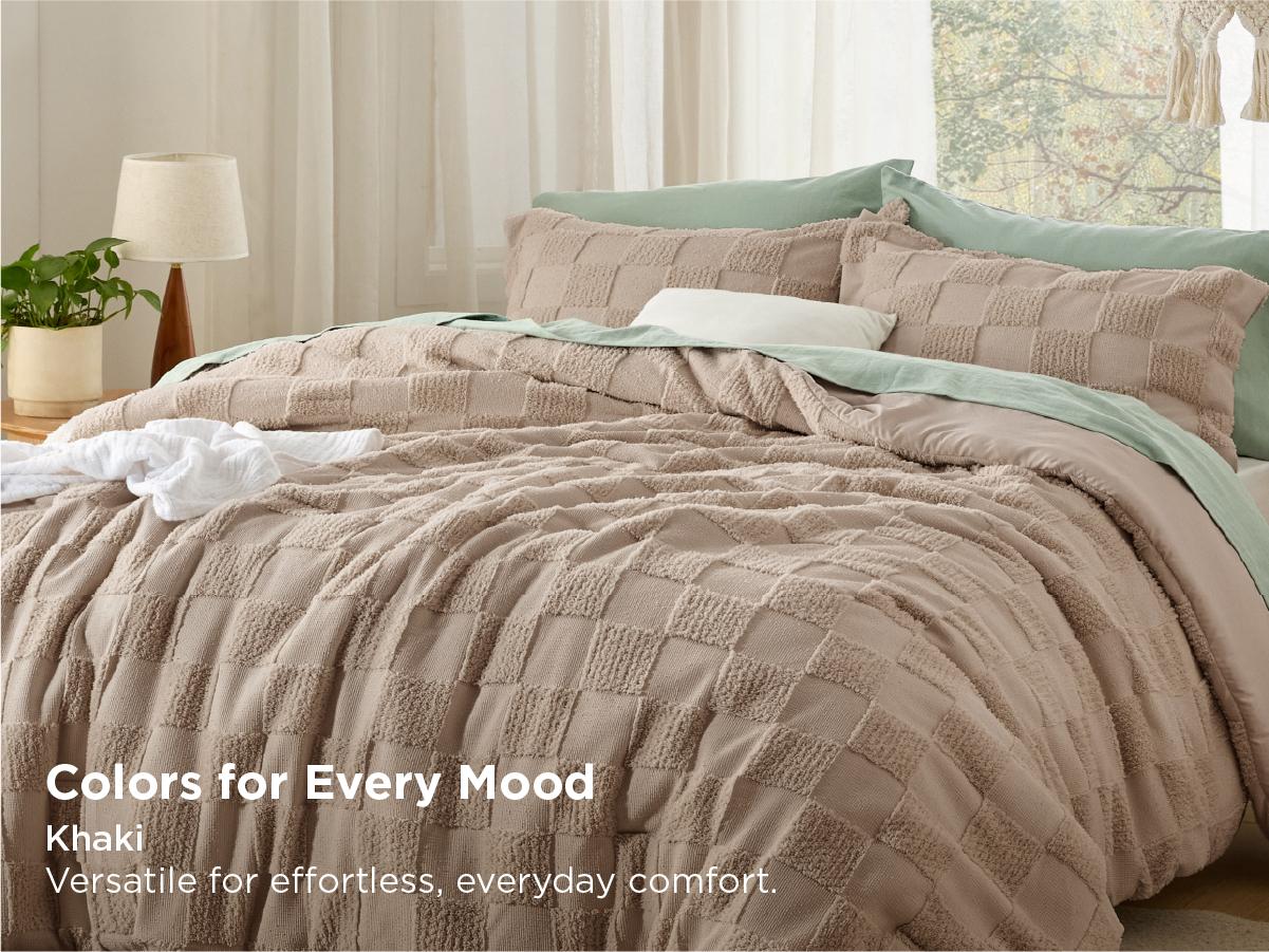 【Memorial Day Deals】Bedsure Checkered Farmhouse Shabby Chic Comforter Set ,Boho Tufted Bed Set, King Size Bedding, 3 Pieces, 1 Plaid Geometric Comforter and 2 Pillow Shams,Jacquard Design Soft Breathable Lightweight All-Season Filling OEKO-TEX Certified
