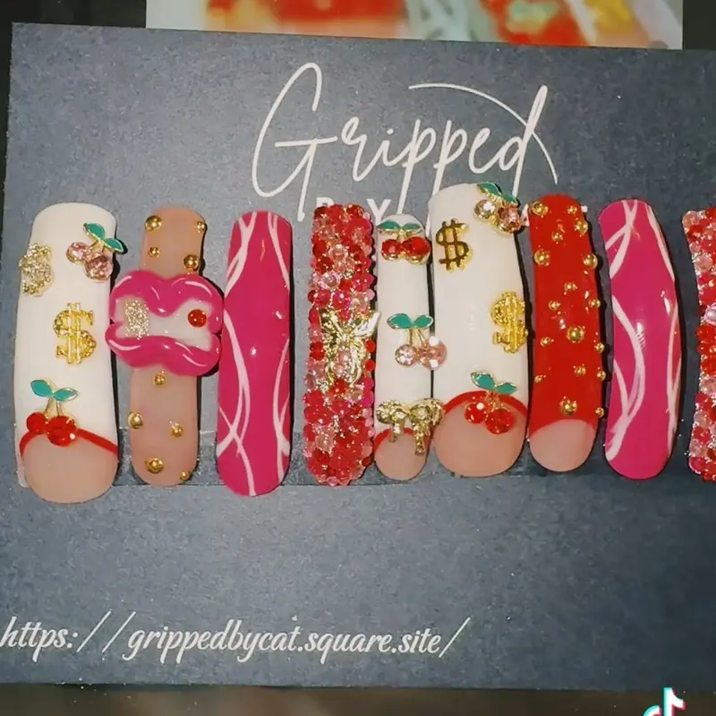 Gripped by Cat 3D Lip Junk Set - Customizable Nail Charms for Personalized Nail Art Experience - Handcrafted to Order with Unique Designs