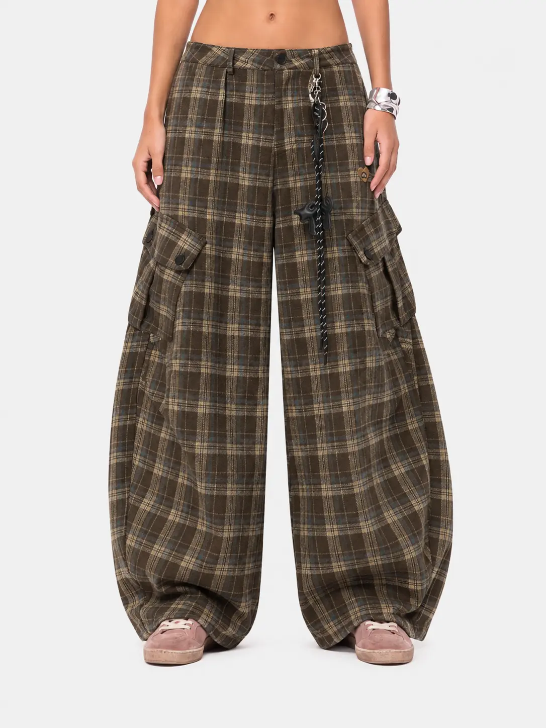 Aelfric Eden Men's High-Waist Oversized Plaid Polyester Cargo Pants - Casual, Vintage Check Fabric, Balloon Barrel Silhouette, Utility Pockets, Detachable Heart Embroidery Charm, Drawstring, Button Closure, Retro Fall-Winter Streetwear Bottoms