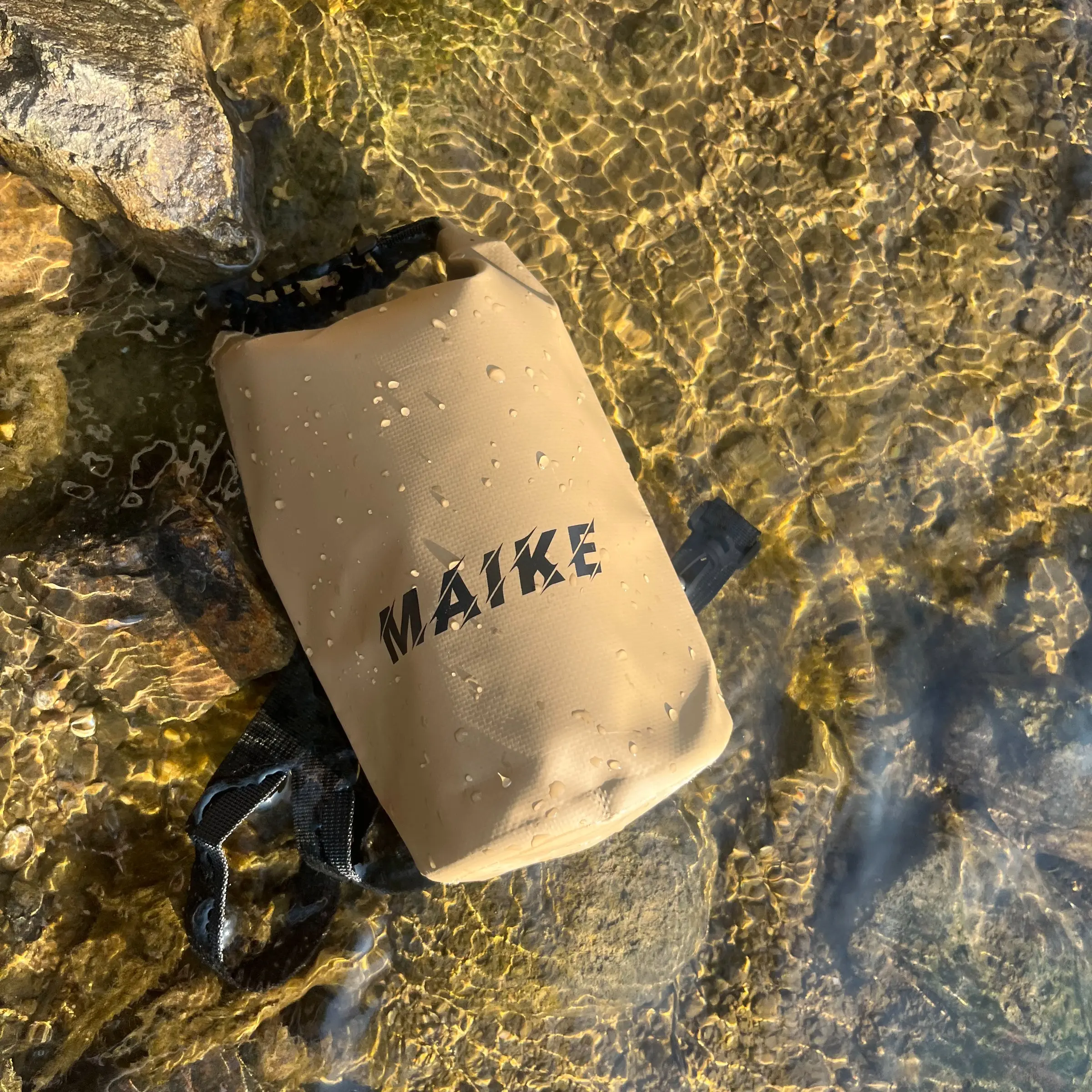Maike 2L Waterproof Shoulder Bag, Floating Dry Bag, Dry Bags Waterproof, Surfing Water-Resistant Pouch, Boating Accessory, Durable Edge Design Travel Backpack for Kayaking, Rafting, Hiking, Camping