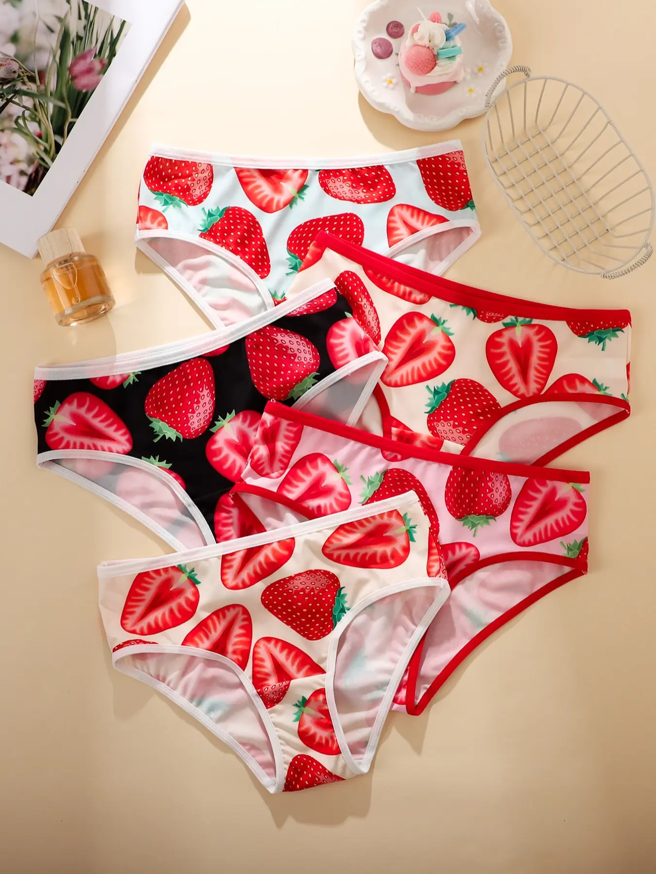 Women's Strawberry Print Cute Underwear Set, Comfortable Skin-Friendly Fitness Sports Panties, Smooth Fitted Triangle Briefs, 5 Pieces