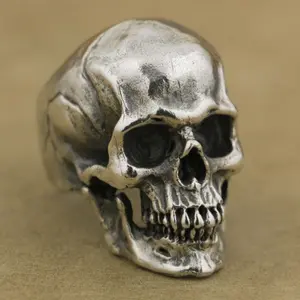 Cracked Skull Ring – Unisex Y2K Hip Hop Style Statement Jewelry for Daily Wear & Parties