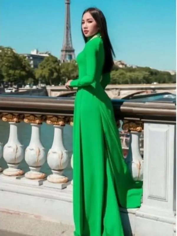 Ao dai tron (2 xanh) lá cây tươi và đậm(Green) square neckline - Vietnamese Traditional Ao Dai for Women solid color with same color pants -ready to ship