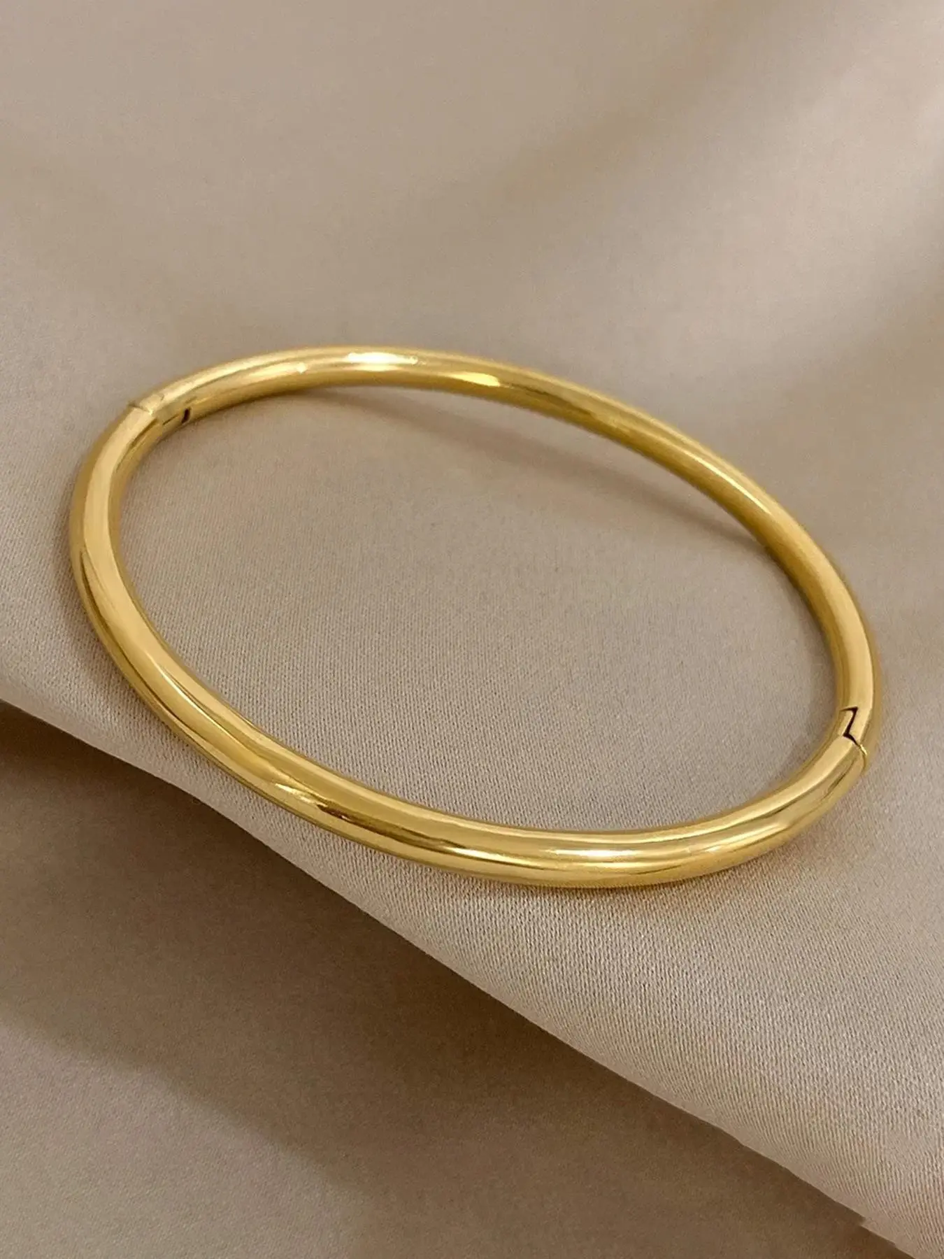 Fashion Stainless Steel Bangle for Women, Metal Cuff Bracelet, Non-Fading Open Design, Elegant Minimalist Anti Tarnish Bangle, Simple and Elegant, Perfect for Daily Wear and Parties, Ideal Gift