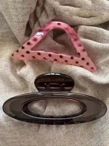 2pcs Triangle Polka Dot Lightweight Plastic Hair Clips, Fashion Multi-Functional Elegant Simple Minimalist Design for Daily Casual Use Hair Claws