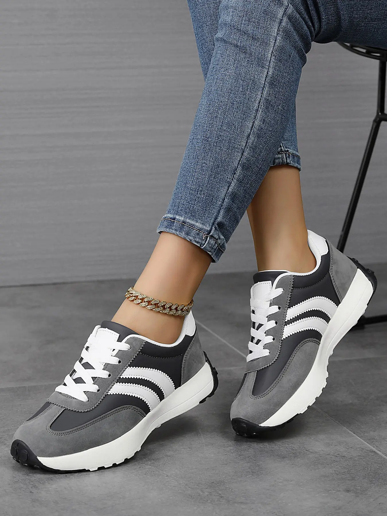 Women's Minimalist Retro Training Shoes, Low Top Casual Design, Soft Suede Upper, Ideal for School, Work, Weekend Outing, Women's Leisure Sports Shoes, Casual Sneakers, Colorblock Sneaker