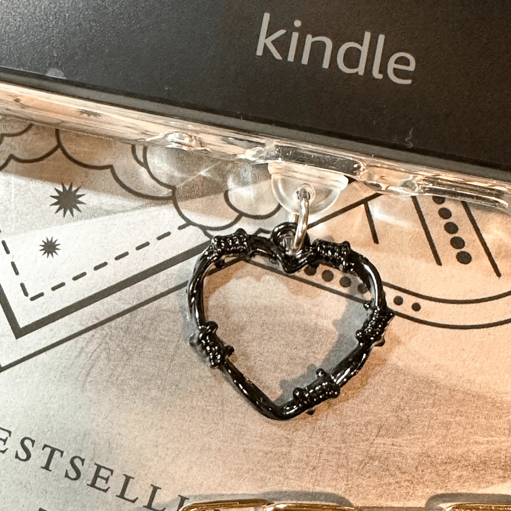 Dark Romance Reader Kindle Charm Thorn Heart Barbed Wire Dust Plug