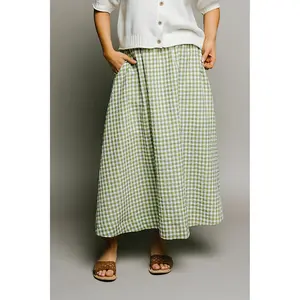 Clover Lane Skirt in Apple