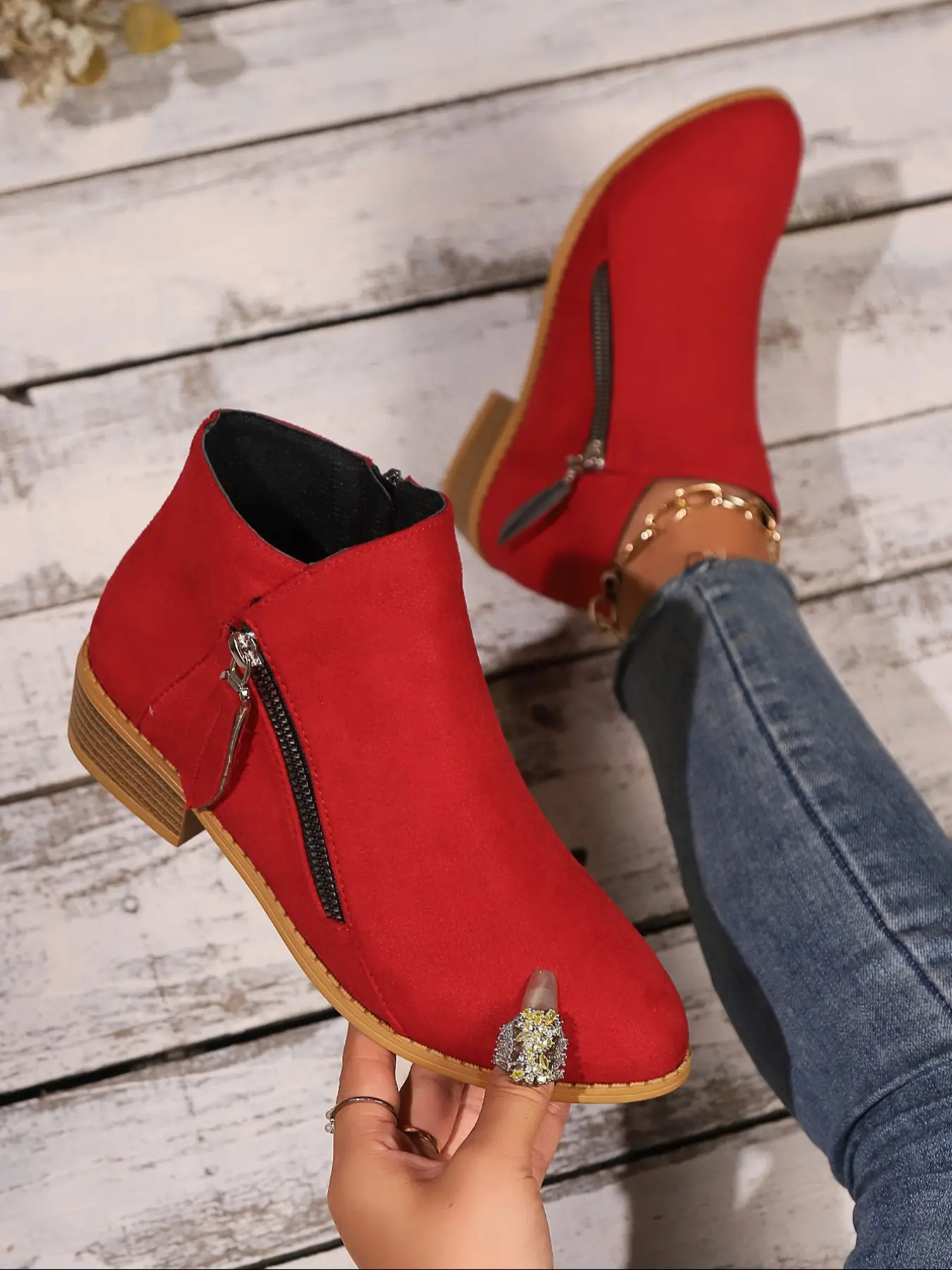 Women's new casual boots, Casual sporty boots, ankle boots, pointed boot shoe, side zipper design, autumn and winter outdoor walking shoes, daily leisure occasions, a must-have for gifts, Footwear boot