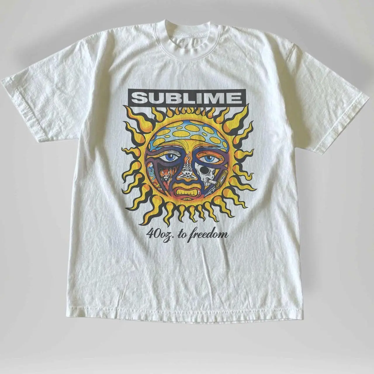 Gildan Sublime 40oz to Freedom Vintage design T-shirt