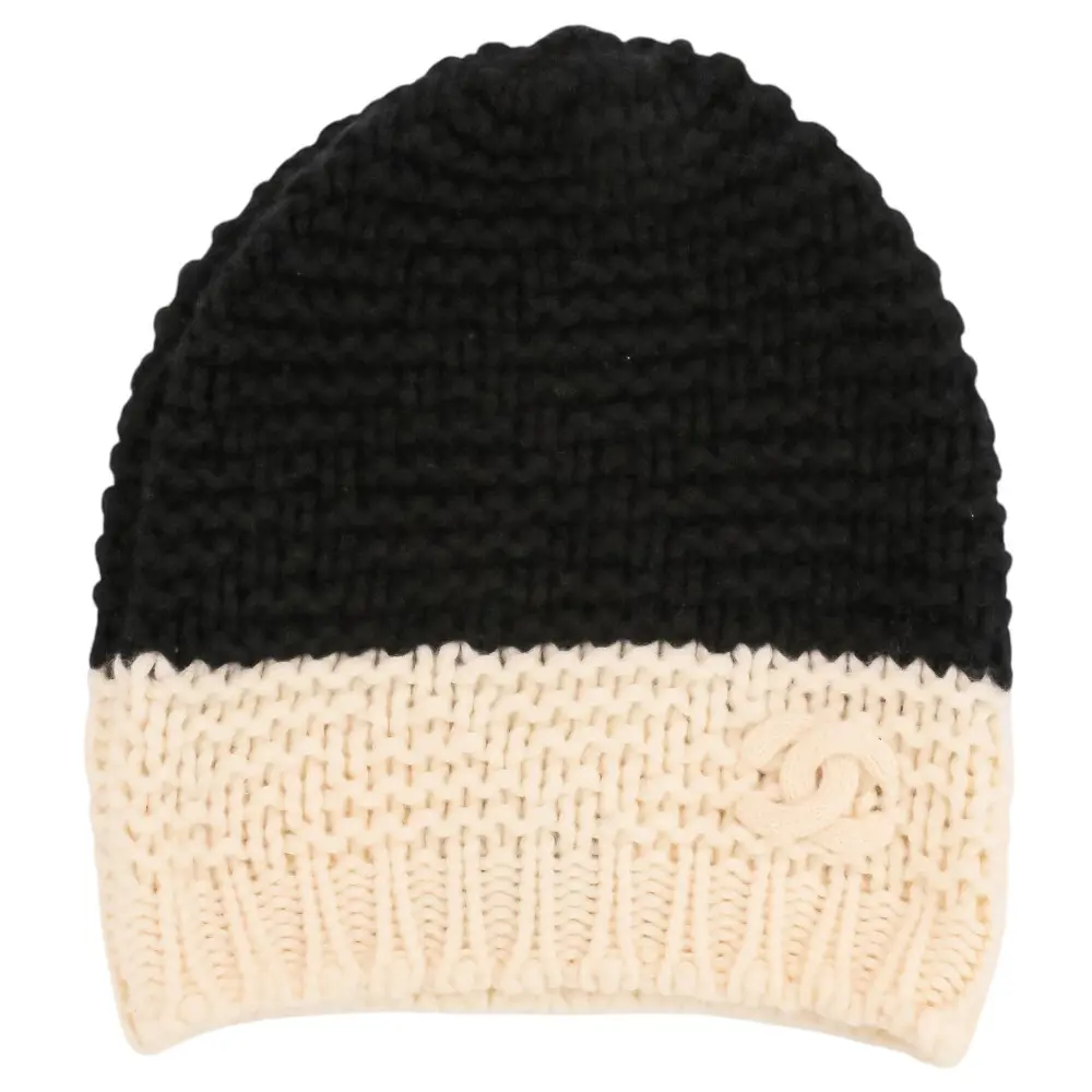 Pre-owned CHANEL Cashmere Small Leather Goods Camellia Beanie