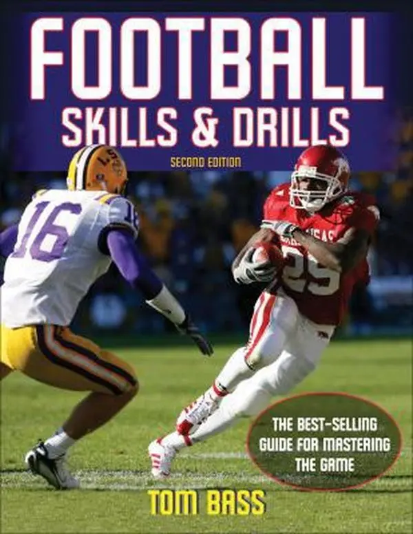 USED Book - Football Skills & Drills by Bass, Tom (Paperback) - english