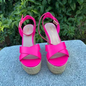 Hot pink wedges