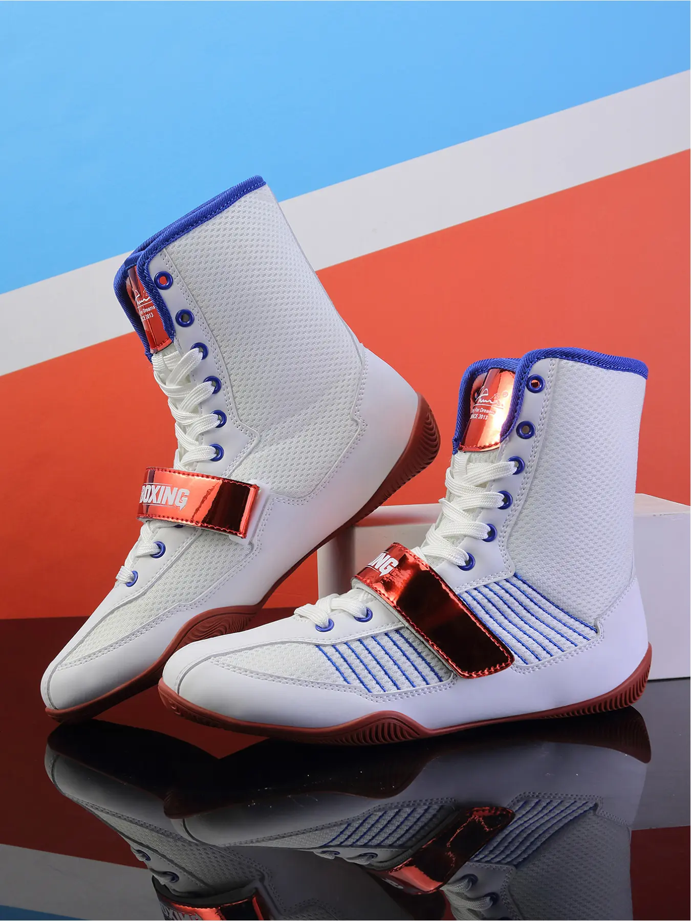1 Pair Men's High-Top Ankle Support Anti-Slip Boxing Training Shoes | Pro Combat Style | High-Top Ankle Brace Design + Breathable Mesh Upper + Durable Rubber Sole | Ideal for Boxing Matches / Daily Training / MMA Workouts, Full Foot Wrap for Enhanced Stab