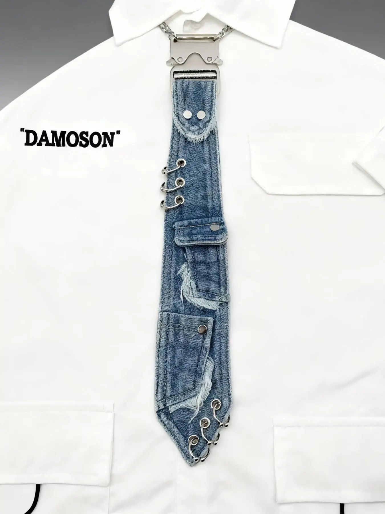 Y2K Women's Denim Bow Tie, Bow Tie Design, Metal Buckle Chain Vintage Distressed Edges, Unique Personalized Fashion Accessory