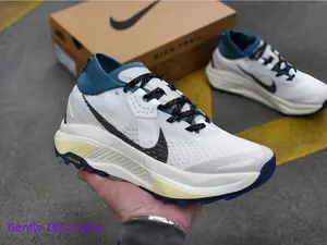 This breathable trail trainer delivers steady forward traction for all off-road running routes