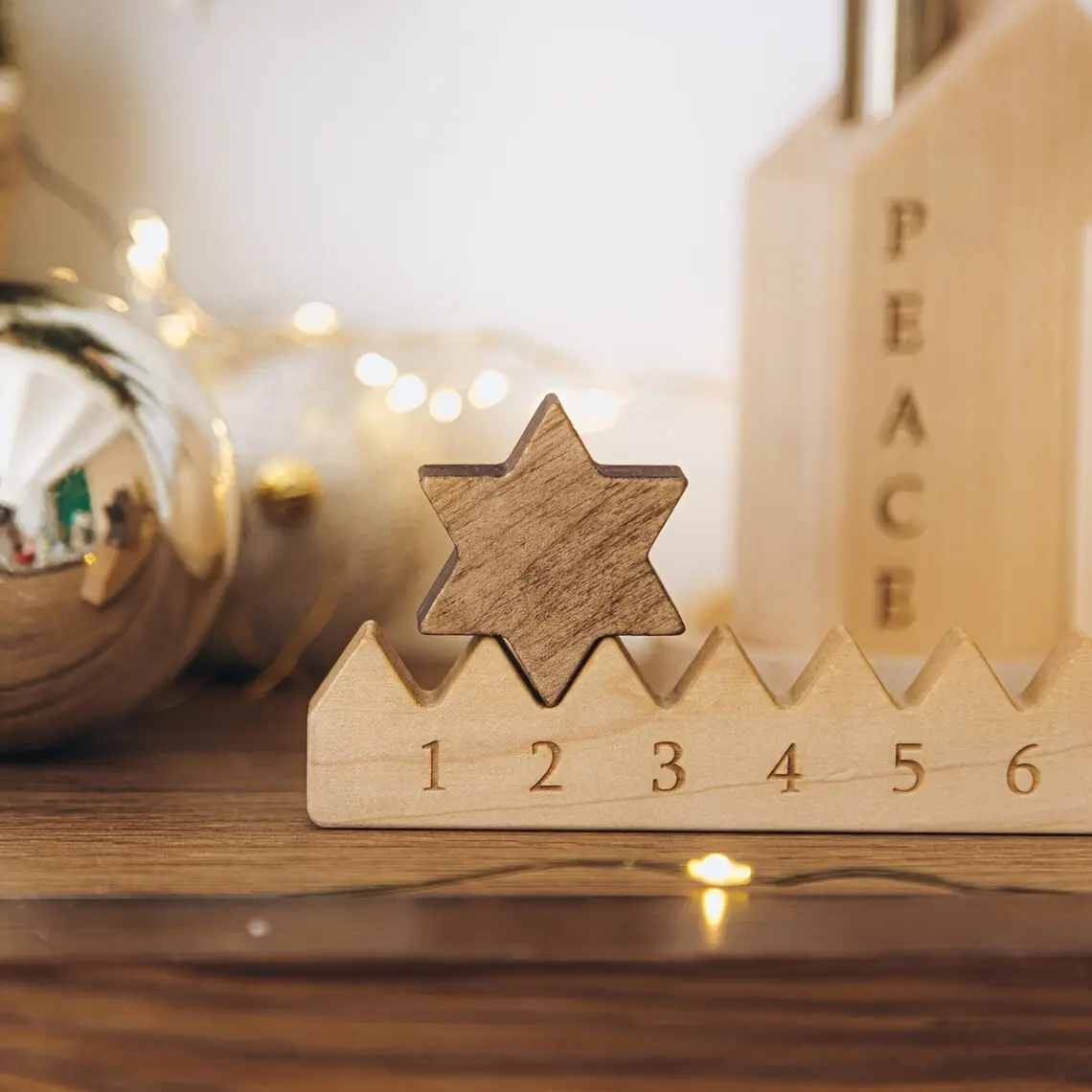 Wooden Advent Calendar Christmas Countdown, Stars Design Holiday Gift, Perfect for Festive Season Celebrations & Home Decor