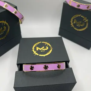 Clover Bracelet in Purple / Pulsera De Trebol