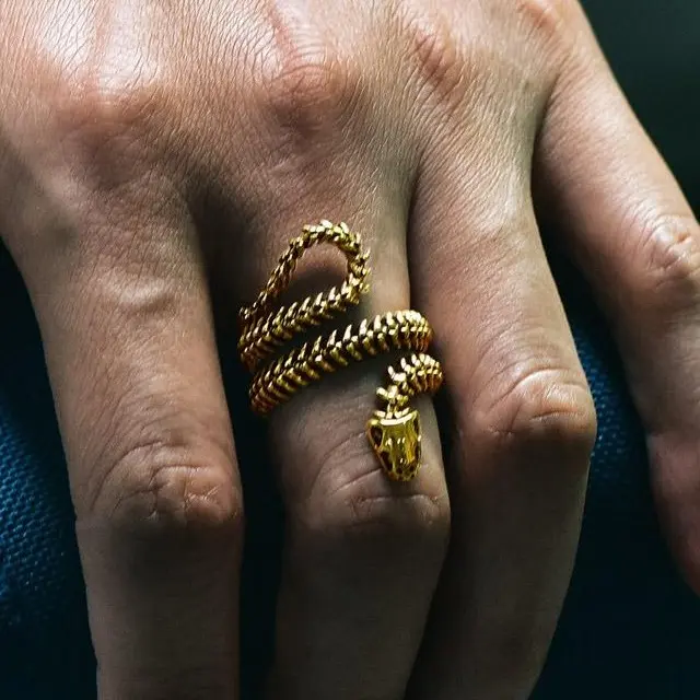 U7 Wrap Snake Vertebrae Looped Bone Cast Ring Punk Jewelry Serpent Bone Snake Ring