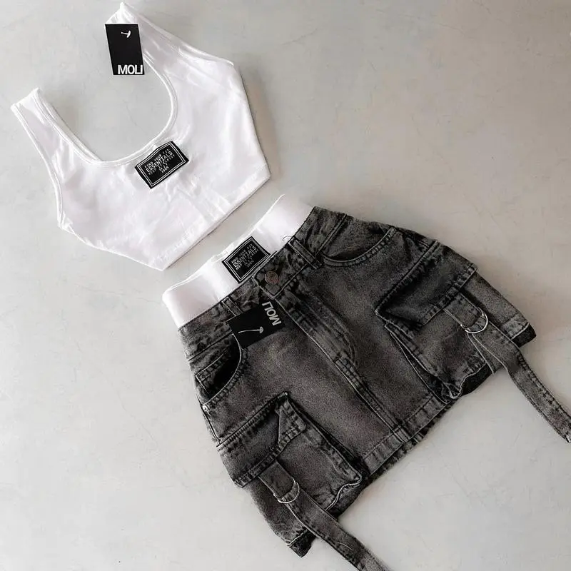 Women's 2-Piece Goth Denim Skirt Set, Short Sleeveless Strap Casual Sports Outfit with Multiple Pockets, Button Closure, Seamless Fitted Design, Streetwear Versatile Goth Clothes, Short Sets for Women, 2 Piece Sets, Women 2 Piece Sets