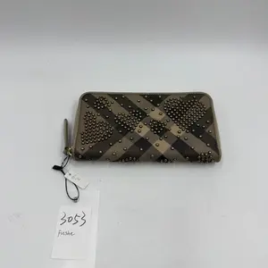 Pre-owned BURBERRY AS SHOWN Clutches & Wristlets HZ 3053 wallet 26.04.08