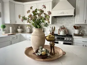 Standing Rabbit with Display Bowl Standing Rabbit with Display Bowl