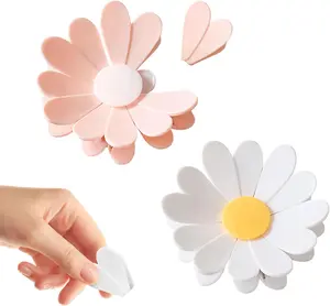 LPKEP 1PC Floral Magnetic Fridge Decoration, Fun Refrigerator Magnet with Clips, Food Bag Sealing Clips & Moisture-Proof Snack Holder, Daisy Decorative Magnet for Easy Access | Cute Kitchen Accessories