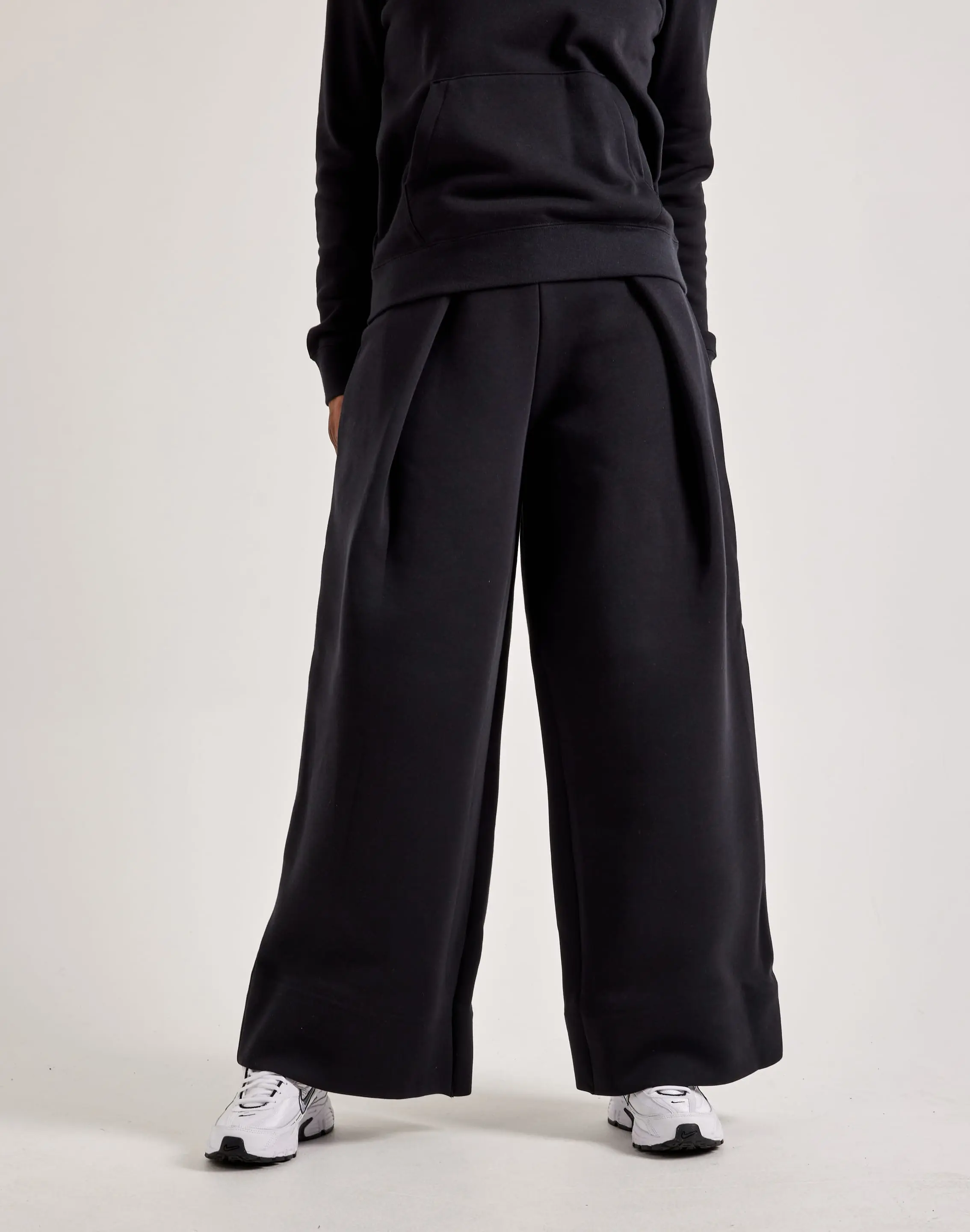 Womens Nike Tech Fleece Pleated Pants