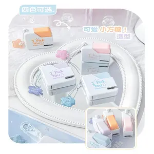 Mini handheld stapler with 40 free staples – Cute cube design, compact tool for office and school.
